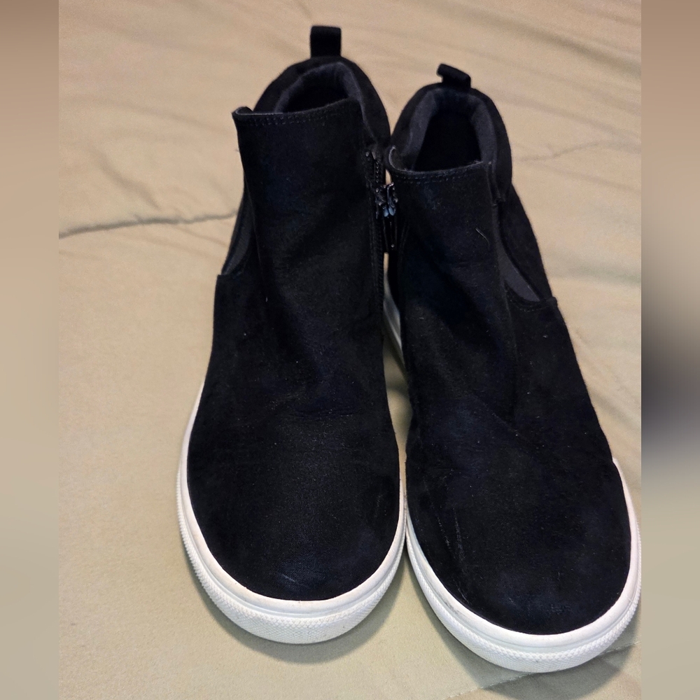 Womens Size 6 Black Ankle Boots Hidden Wedge Sneaker Zipper Casual